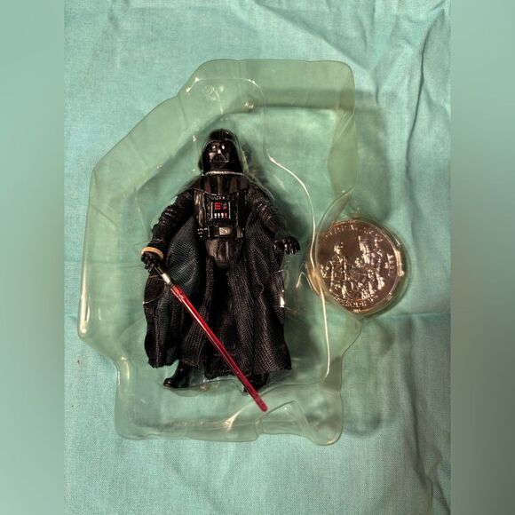 Star Wars 30th Anniversary Darth Vader Action Figure  & Commemorative Coin - Picture 1 of 3